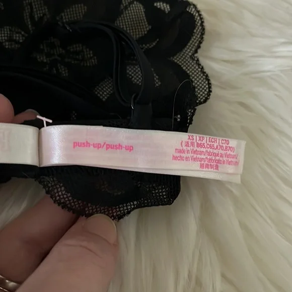 Pink VS Bralette NWOT HP! 🥳 - Picture 5 of 6